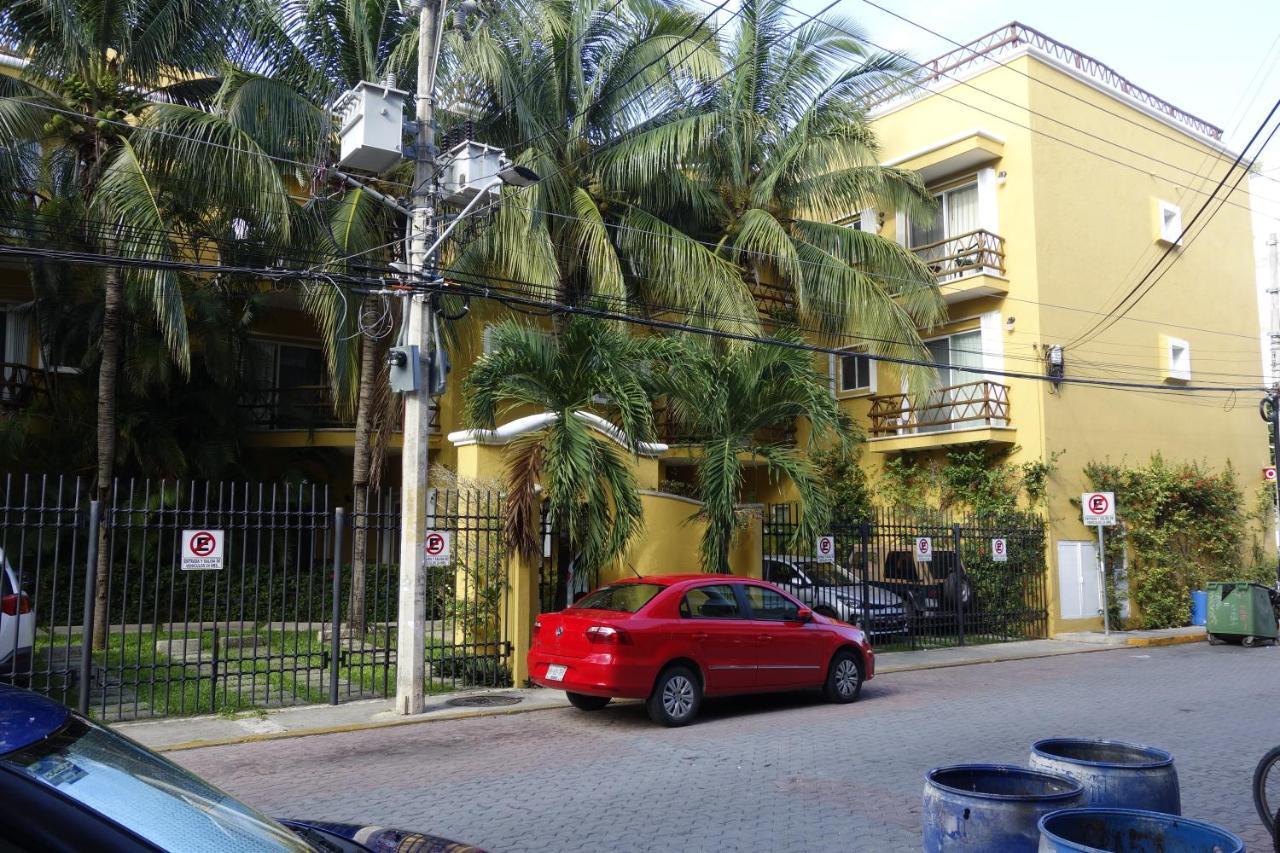 Las Palmas Condominio プレヤデルカーメン エクステリア 写真