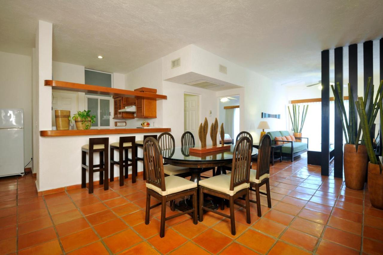 Las Palmas Condominio プレヤデルカーメン エクステリア 写真